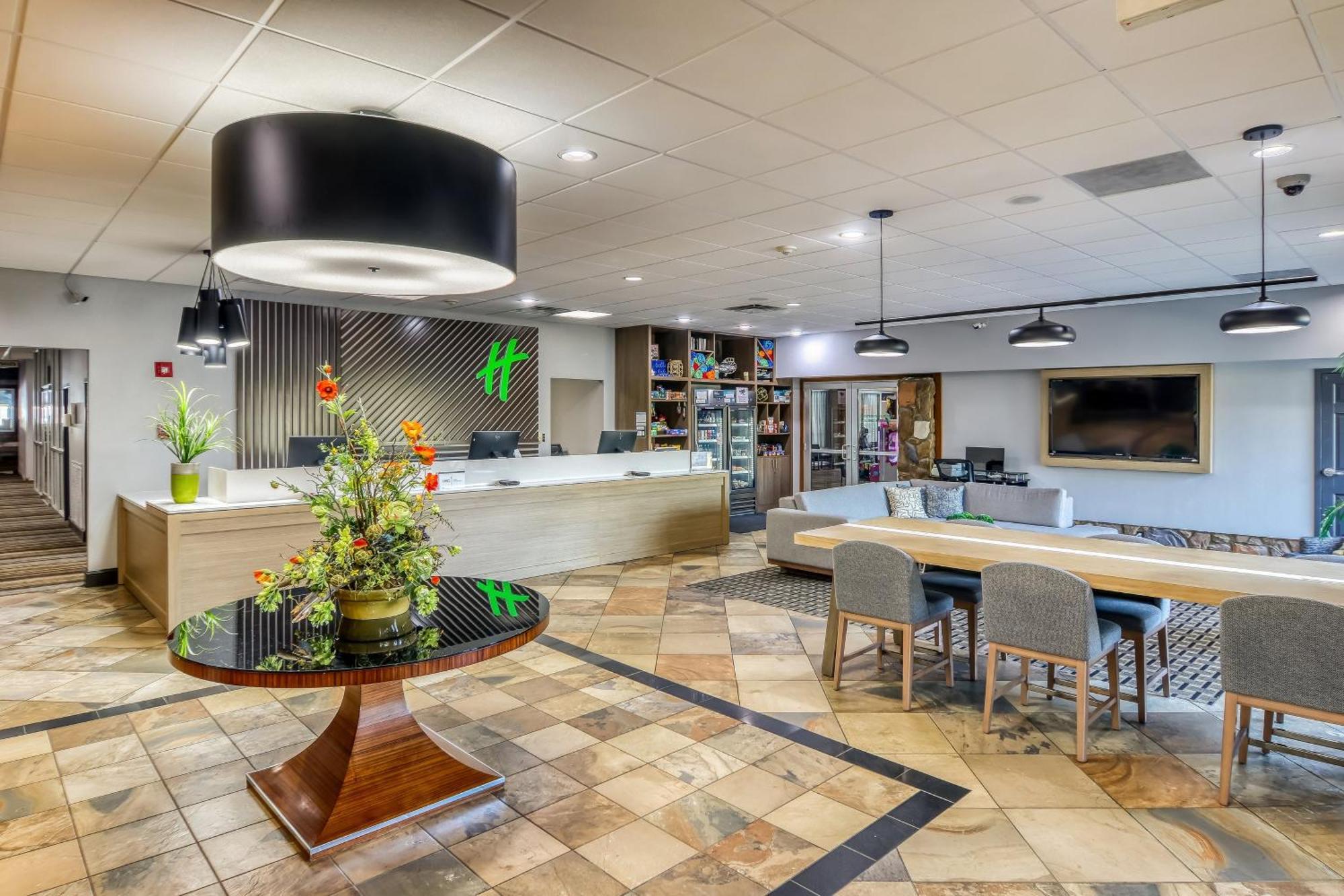 Holiday Inn Detroit Lakes By Ihg Bagian luar foto